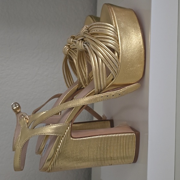 Rachael Zoe, Gold Platform Strappy Sandals, Sz 9 NWOT - Picture 3 of 10